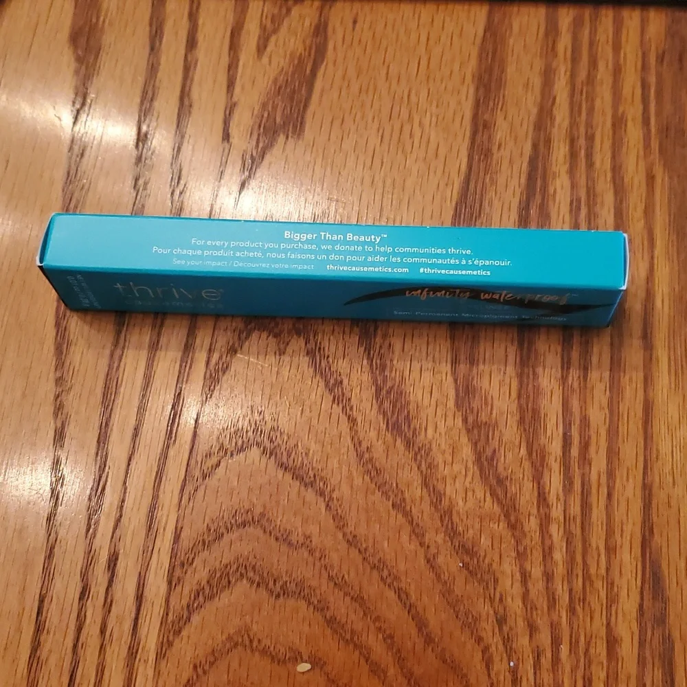 Thrive Causemetics Infinity Waterproof Eyeliner - Black - Picture 5 of 5